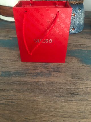 Reloj Guess mujer blanco y rojo
