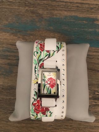 Reloj Guess mujer blanco y rojo