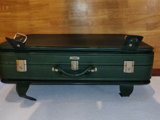 Maleta de piel verde vintage de Tauro 