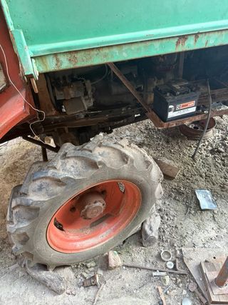 Hibrido de Tractor Camion