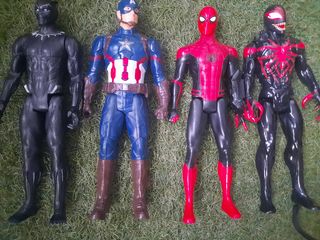 6 Figuras Superhéroes Marvel