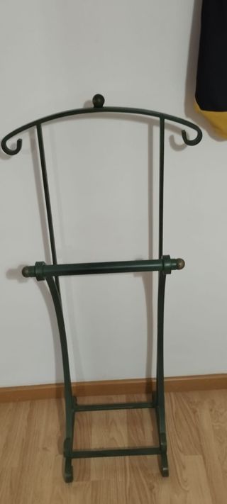 Galan de noche - Perchero de metal