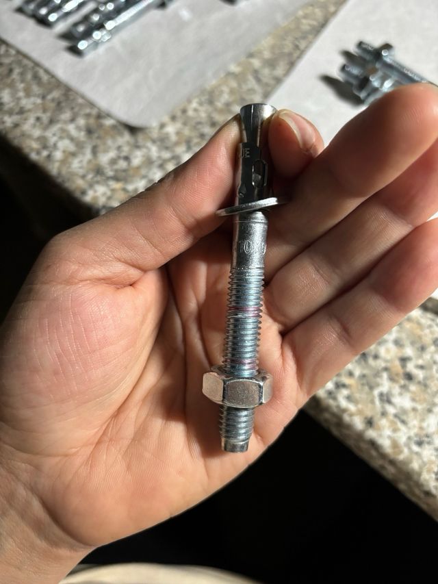 Ancoraggio a cuneo M10X90mm (20 pezzi)