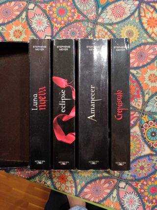 Crepúsculo (Saga Crepúsculo) (Spanish Edition)