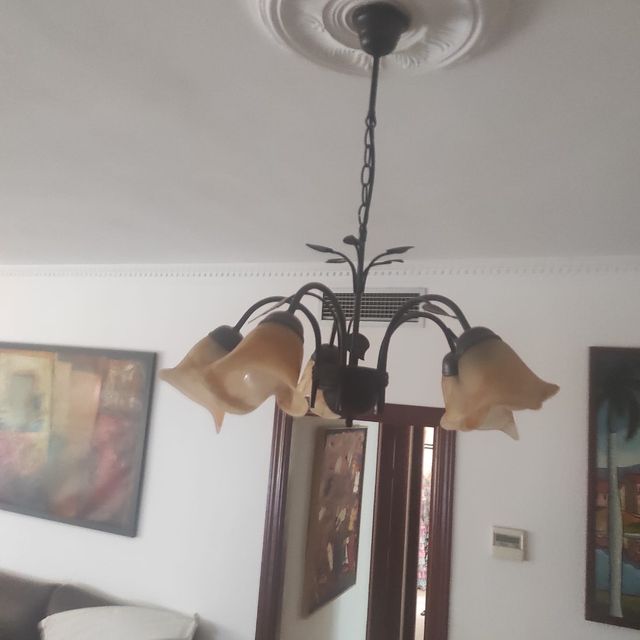 2  lámparas salón 5 tulipas beige