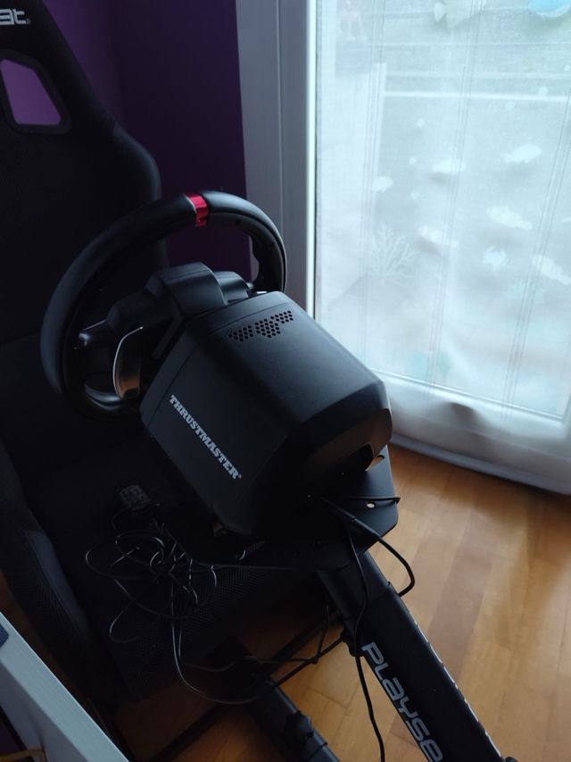 Playseat Evolution - NUEVO
con volante para XBOX