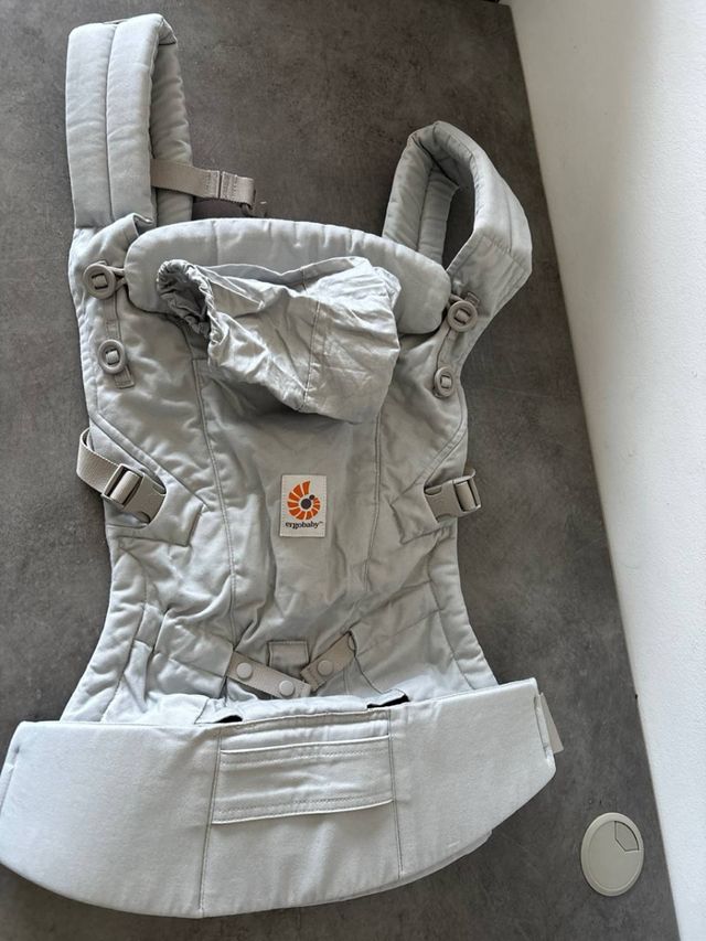 Marsupio per bebè Ergobaby Adapt Grigio