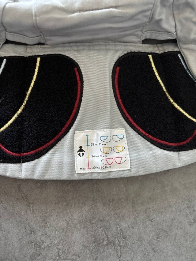 Marsupio per bebè Ergobaby Adapt Grigio