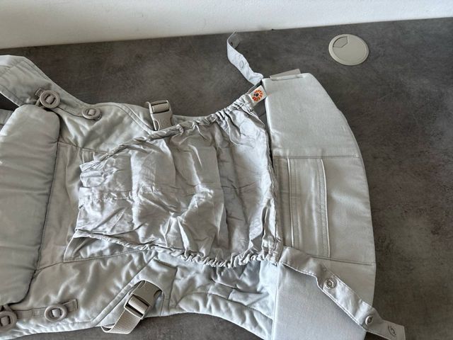 Marsupio per bebè Ergobaby Adapt Grigio