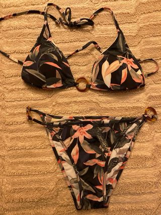 Bikini Woman Secret.