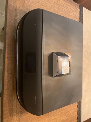 Impresora HP ENVY 5030 con tinta incluida