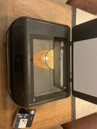 Impresora HP ENVY 5030 con tinta incluida