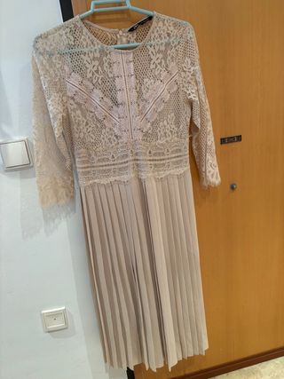 Vestido Zara encaje beige - Talla S