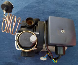 BOMBA CALDERA CHAFFOTEAUX MX2 24 FF GRUNDFOS 15-50