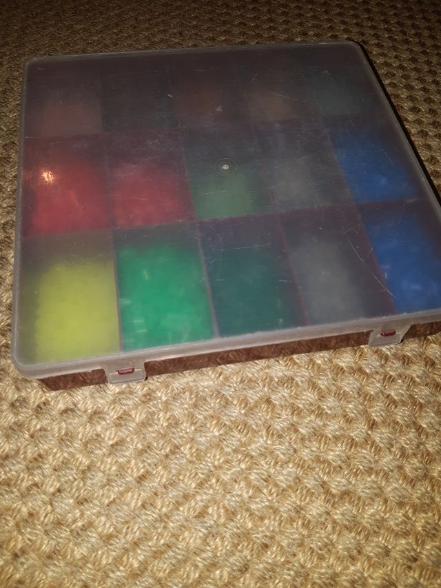 Hama Beads: Caja con surtidos y plantillas