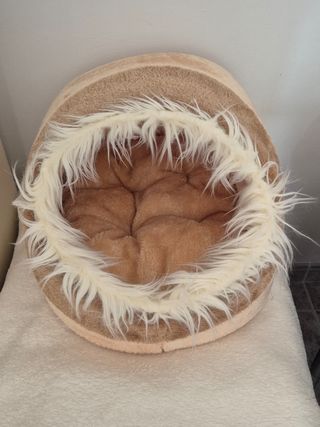 Cama cueva para gatos marrón