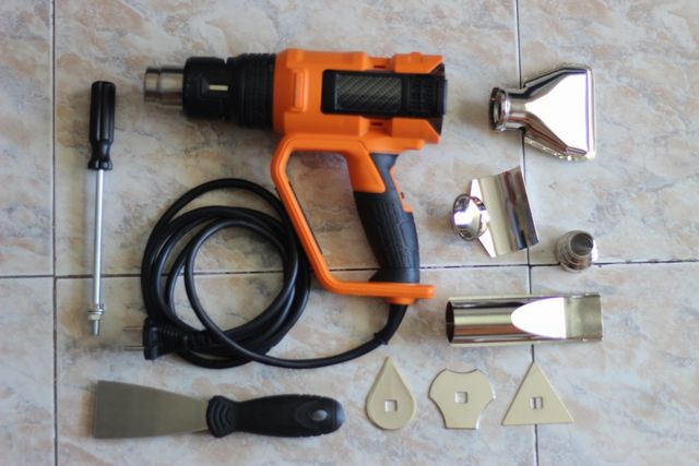 Pistola de calor TACKLIFE + accesorios