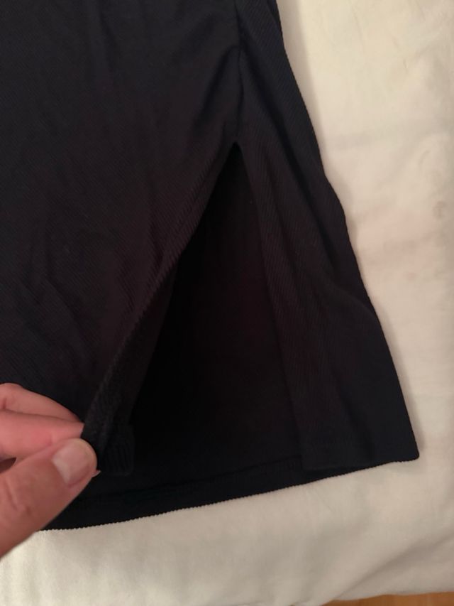 Vestido negro Bershka - Ajustado