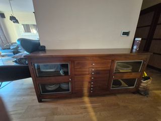 Oportunidad: Aparador de Salón / Comedor de Madera