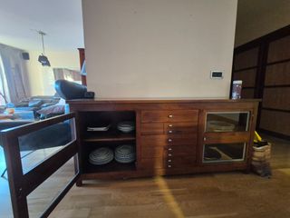 Oportunidad: Aparador de Salón / Comedor de Madera
