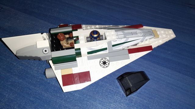 LEGO Star Wars Mace Windu's Jedi Starfighter 