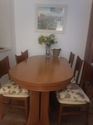 Mueble comedor de madera