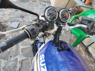 Suzuki GS 500 - 2002