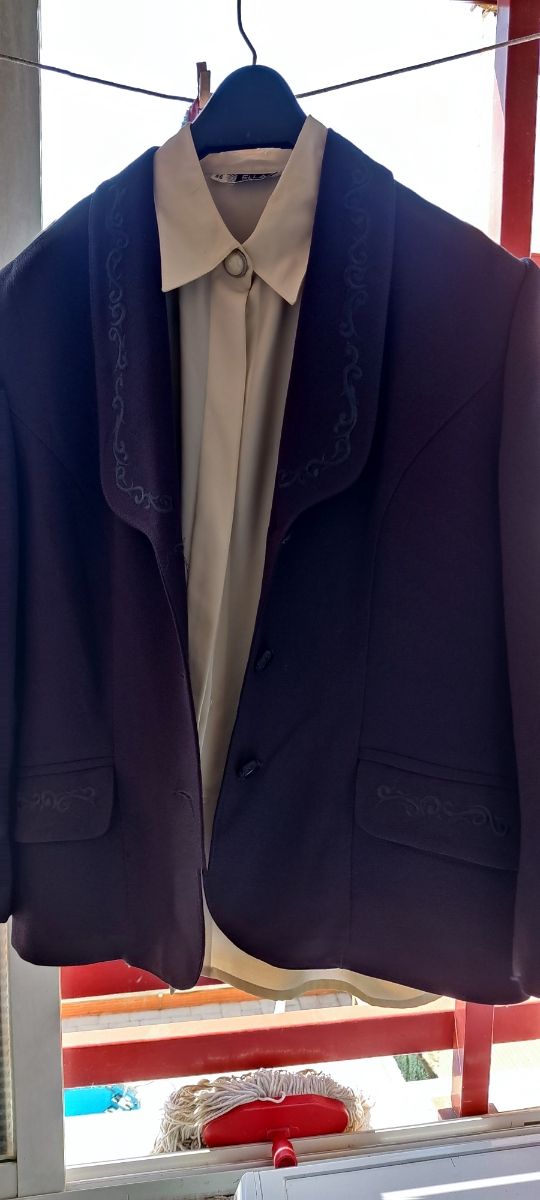 Traje chaqueta mujer Ella color Berejena talla 46