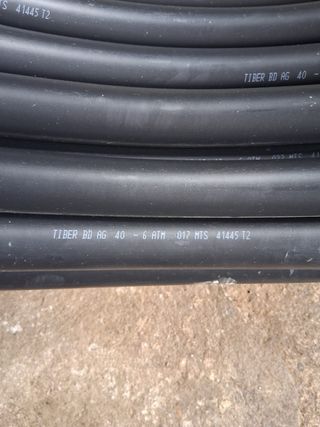 Manguera riego 40mm 100 metros  queda un rollo!!