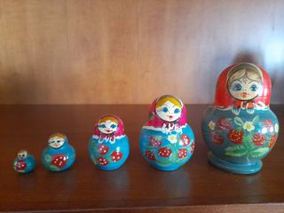 Matrioska Russa - 5 bambole fragole