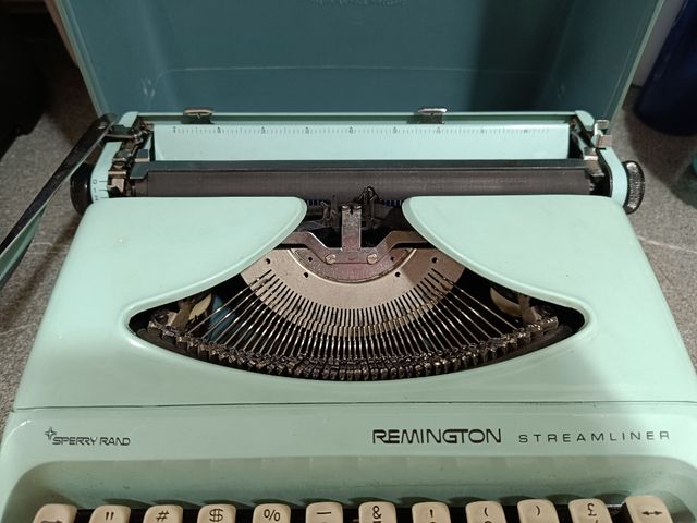 Remington Streamliner: Máquina de escribir vintage
