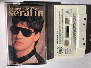 distintas cintas de cassetes antiguas