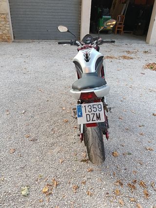 Kawasaki ER-6n 650cc - 2006 con 45337km,etiqueta C