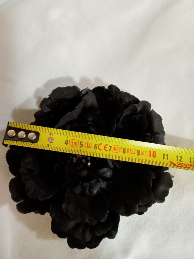 Broche flor negra - Adorno tela