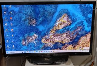 TV LG 42" TDT FullHD Como nueva. Cable HDMI 2.0.