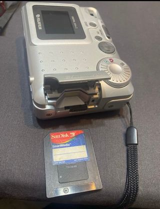 Fujifilm Pinepix 2300 camara digital retro vintage