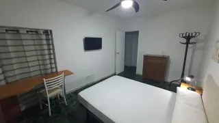 Alquiler de habitación en piso compartido.