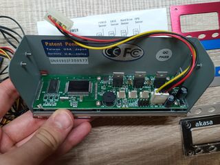 Controlador de ventiladores PC Akasa 5,25" molex