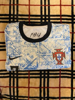 Camisola Portugal CR7 - Tamanho XL