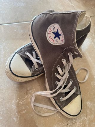 Converse grises altas