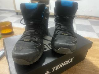 Botas Adidas Terrex Gore-Tex talla 40