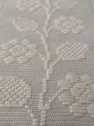 Colcha de renda requintada feita a mão