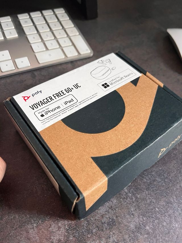 Auriculares Poly Voyager Free 60-UC