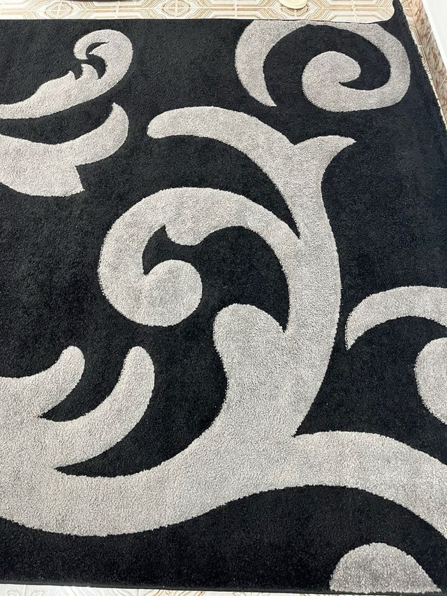 Alfombra moderna - Gris y negra