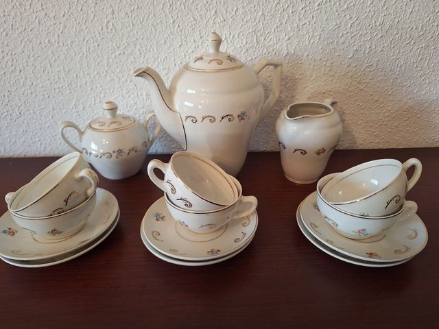 Juego de café porcelana.