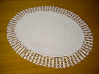 4 TAZZINE DECORATE IN RILIEVO+PIATTINO+1 CENTRO