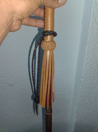 Bastón artesanal cuero