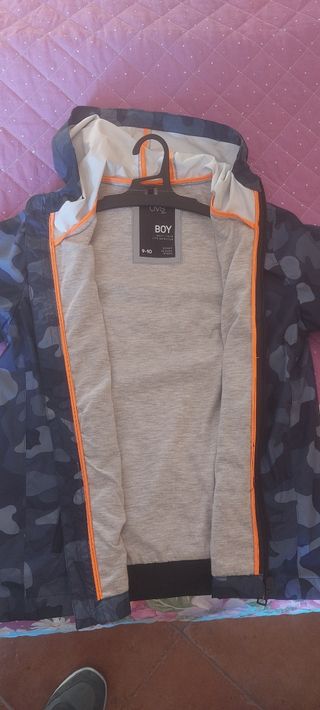 2 Giubbotti bimbo Original Marines ed Ovs 9/10 