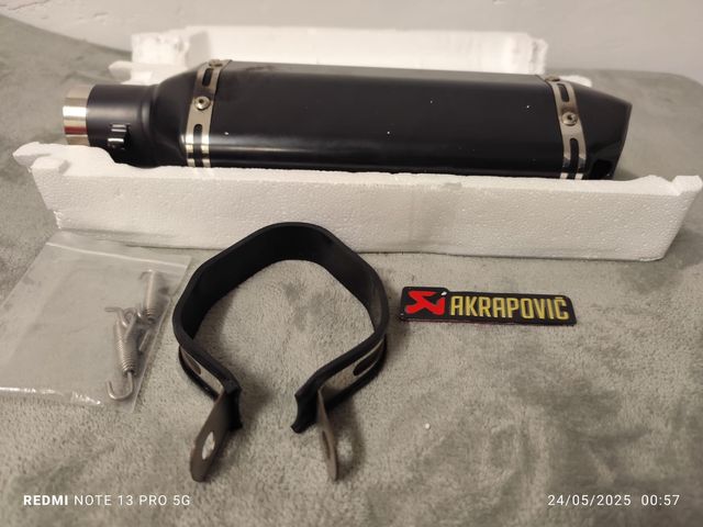 Escape Akrapovic Moto