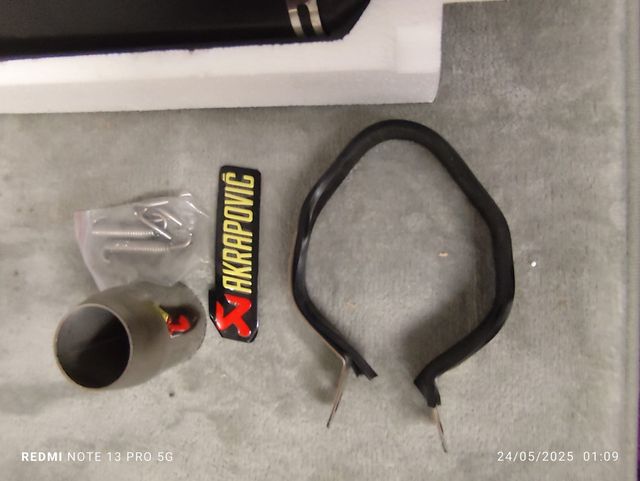 Escape Akrapovic Moto